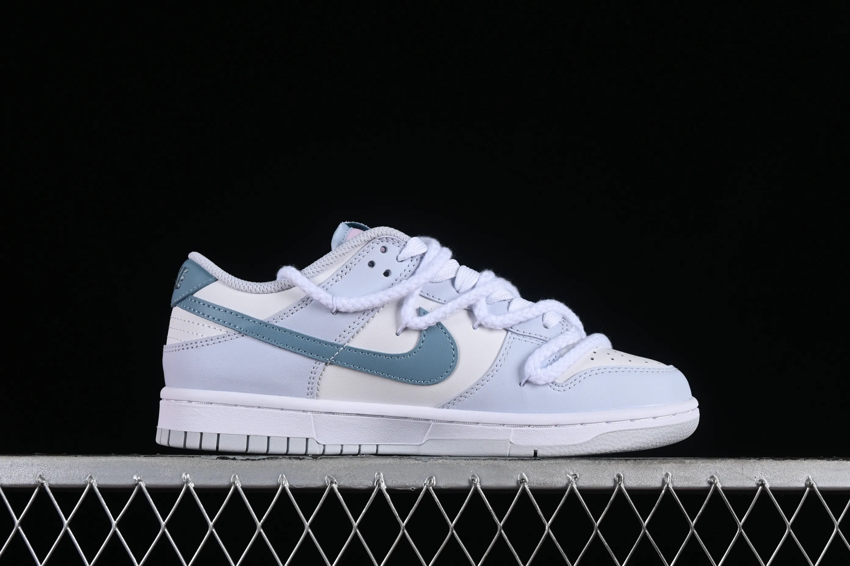 All Categories Nk SB Dunk Series Nk SB Dunk Low Low-top Sneakers Nk Dunk Low Nattiberry Summer Style Campus Style Year of the Dragon Limited Simple SB Strappy Low-top Casual Sneakers FD1232-002